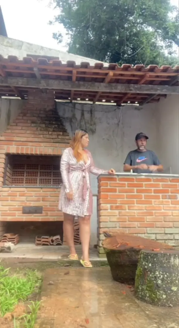 Morena gostosa se masturbando mulher malandra querendo dar a bucetinha